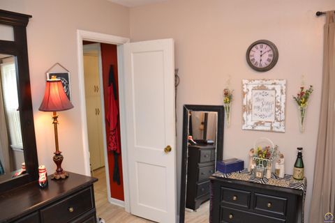 Tiny photo for 410 E 2nd Ave, Emporia, KS 66801 (MLS # 244830)