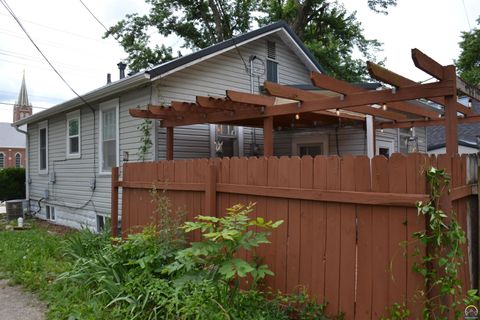 Tiny photo for 410 E 2nd Ave, Emporia, KS 66801 (MLS # 244830)