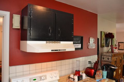 Tiny photo for 410 E 2nd Ave, Emporia, KS 66801 (MLS # 244830)