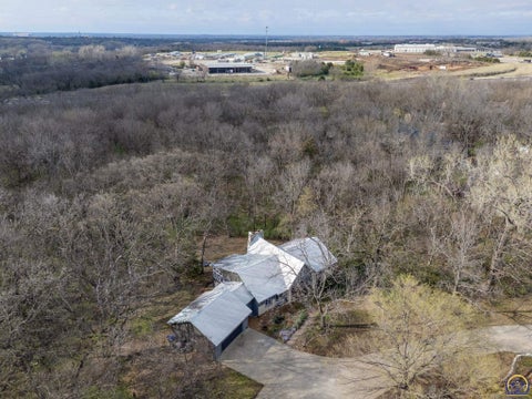 Tiny photo for 2331 SE Libra Ave, Topeka, KS 66605 (MLS # 246060)