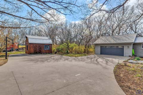 Tiny photo for 2331 SE Libra Ave, Topeka, KS 66605 (MLS # 246060)