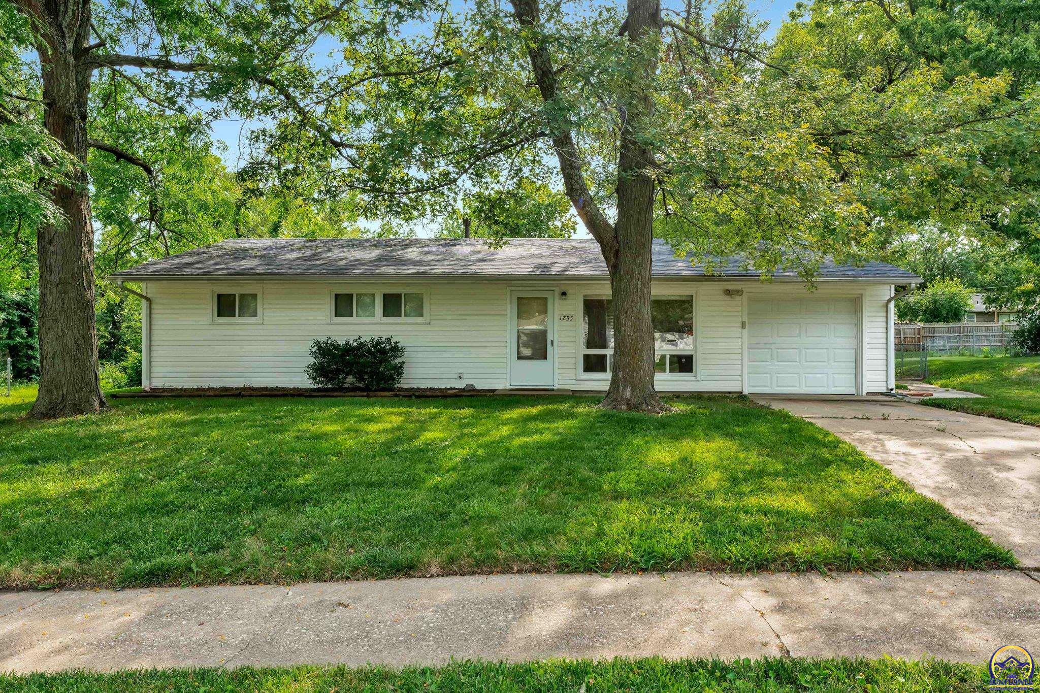 Topeka, Kansas 66605, United States, 3 Bedrooms Bedrooms, ,2 BathroomsBathrooms,Residential,Pending,51462 Topeka, Kansas 66605, United States, 3 Bedrooms Bedrooms, ,2 BathroomsBathrooms,Residential,Pending,51462