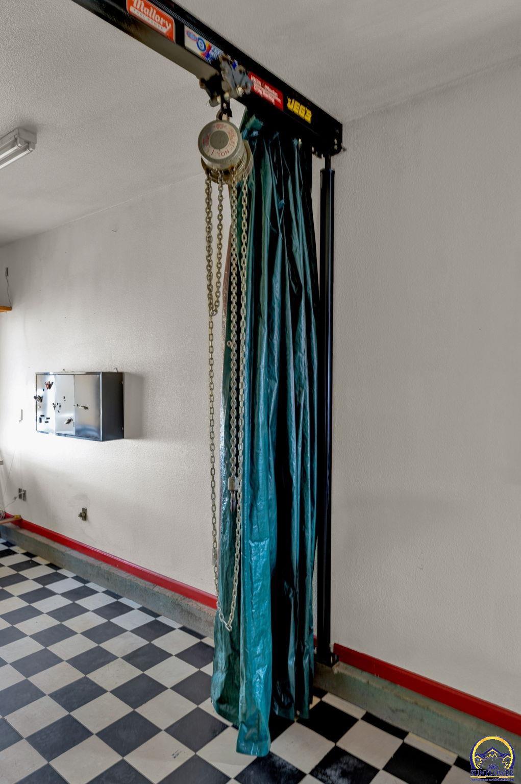 Topeka, Kansas 66614, United States, 2 Bedrooms Bedrooms, ,2 BathroomsBathrooms,Residential,Pending,91532