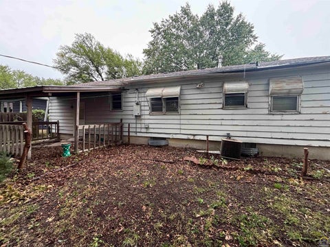 Tiny photo for 1041 Woodland St, Emporia, KS 66801 (MLS # 246604)