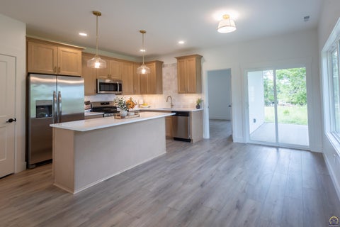 Tiny photo for 8711 Willow Ln, Ozawkie, KS 66070 (MLS # 246010)
