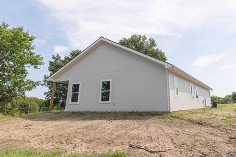Tiny photo for 8711 Willow Ln, Ozawkie, KS 66070 (MLS # 246010)