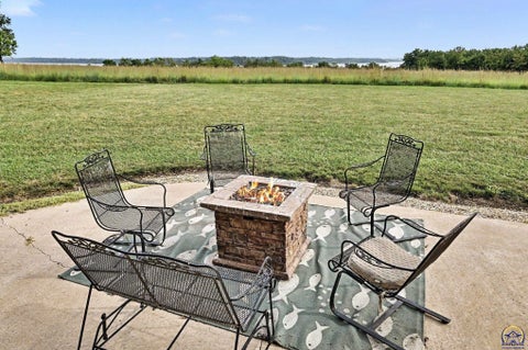 Tiny photo for 521 N 1450th Rd, Lawrence, KS 66049 (MLS # 246297)