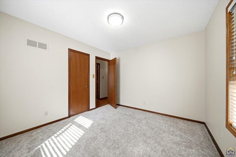 Tiny photo for 1706 SW Arrowhead Rd, Topeka, KS 66604 (MLS # 246943)
