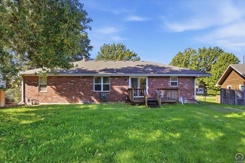 Tiny photo for 1706 SW Arrowhead Rd, Topeka, KS 66604 (MLS # 246943)