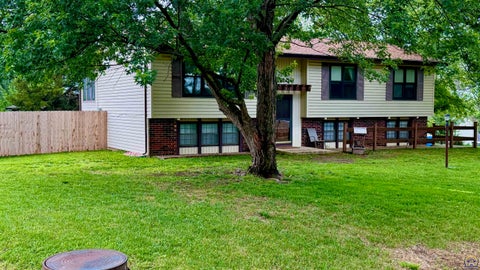 Tiny photo for 3331 NW 42nd Ter, Topeka, KS 66618 (MLS # 244776)