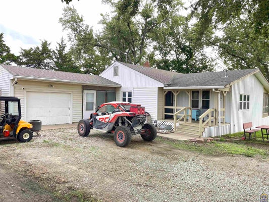 4954 CLARK RD, MERIDEN, KS 66512 - Image 31c2ffd1a2bfa95eba779e6a3a2fa78d/527490565