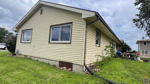 Tiny photo for 506 N Prairie St, Highland, KS 66035 (MLS # 245042)