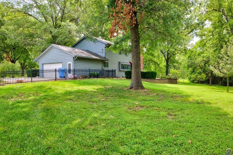 Tiny photo for 3631 NW 44th Ter, Topeka, KS 66618 (MLS # 245975)