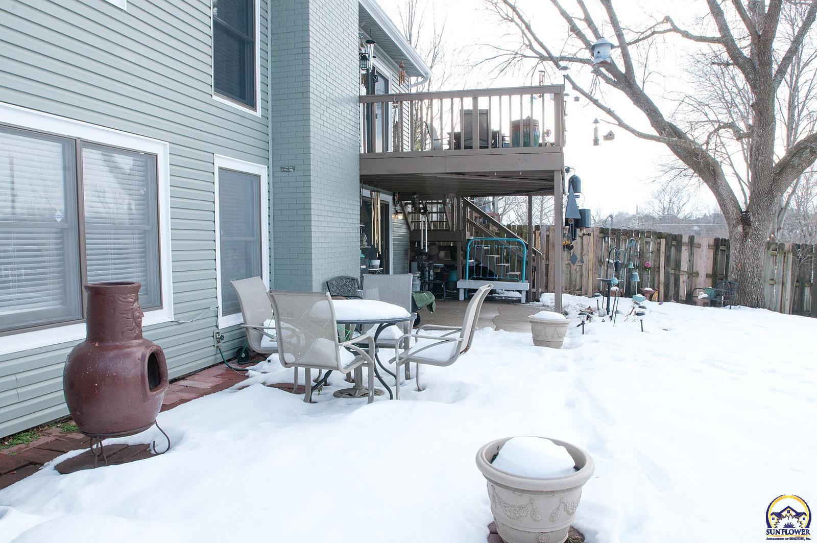 Topeka, Kansas 66614, United States, 4 Bedrooms Bedrooms, ,3 BathroomsBathrooms,Residential,Pending,16918