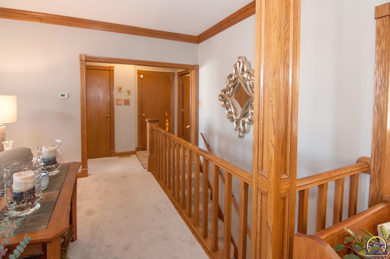 Topeka, Kansas 66614, United States, 4 Bedrooms Bedrooms, ,3 BathroomsBathrooms,Residential,Pending,16918