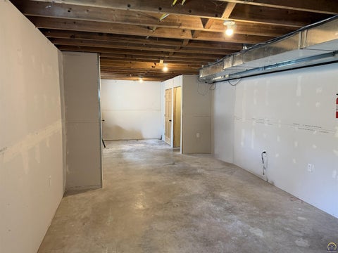 Tiny photo for 3110 SE Indiana Ave, Topeka, KS 66605 (MLS # 245197)