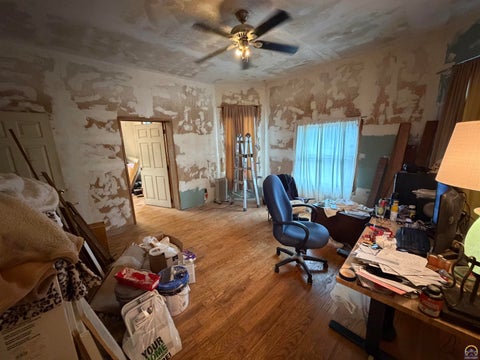 Tiny photo for 335 SW Western Ave, Topeka, KS 66606 (MLS # 243486)