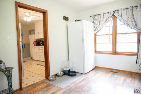 Tiny photo for 517 E 2nd Ave, Eskridge, KS 66423 (MLS # 246043)