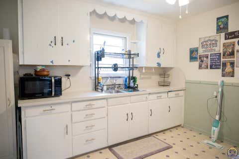 Tiny photo for 517 E 2nd Ave, Eskridge, KS 66423 (MLS # 246043)