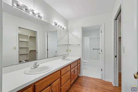 Tiny photo for 4723 Balmoral Dr, Lawrence, KS 66047 (MLS # 244252)