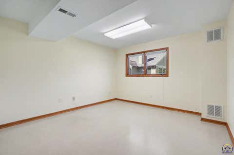 Tiny photo for 4723 Balmoral Dr, Lawrence, KS 66047 (MLS # 244252)