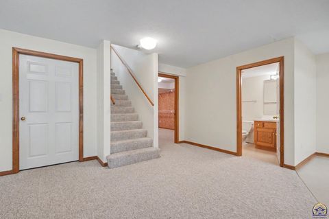 Tiny photo for 4723 Balmoral Dr, Lawrence, KS 66047 (MLS # 244252)