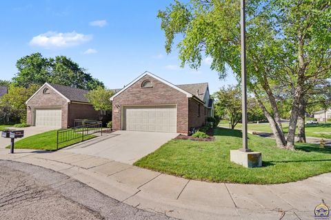 Tiny photo for 4723 Balmoral Dr, Lawrence, KS 66047 (MLS # 244252)