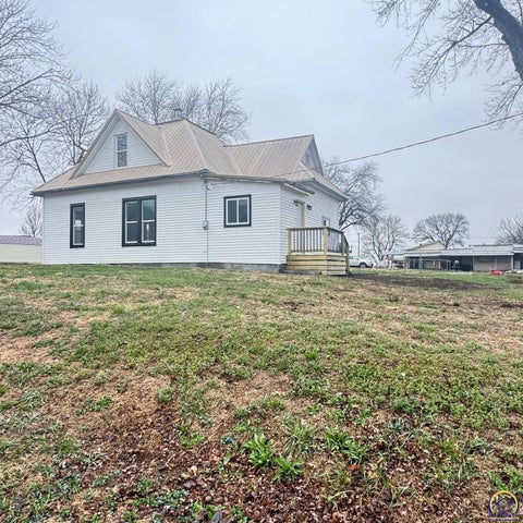 Tiny photo for 302 N Iowa St, Highland, KS 66035 (MLS # 243798)