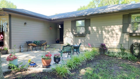 Tiny photo for 603 5th St Dr, Hoyt, KS 66440 (MLS # 246287)
