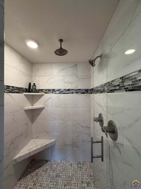 Tiny photo for 2615 Twin Lakes Dr, Emporia, KS 66801 (MLS # 246146)