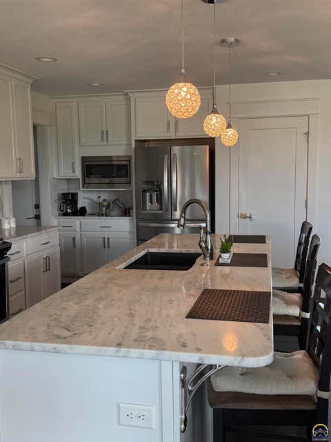 Tiny photo for 2615 Twin Lakes Dr, Emporia, KS 66801 (MLS # 246146)