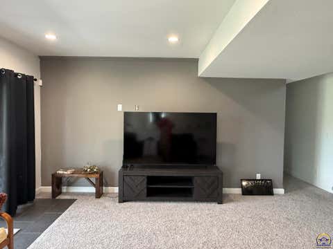 Tiny photo for 2615 Twin Lakes Dr, Emporia, KS 66801 (MLS # 246146)