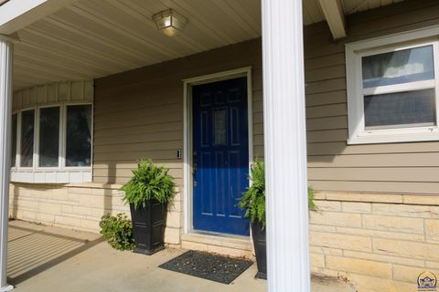 Tiny photo for 2101 Canterbury Rd, Emporia, KS 66801 (MLS # 243915)
