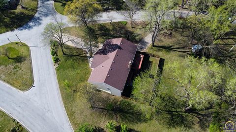 Tiny photo for 2101 Canterbury Rd, Emporia, KS 66801 (MLS # 243915)