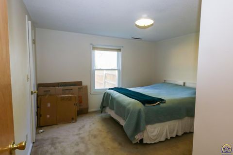Tiny photo for 2101 Canterbury Rd, Emporia, KS 66801 (MLS # 243915)