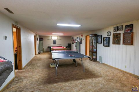 Tiny photo for 2101 Canterbury Rd, Emporia, KS 66801 (MLS # 243915)