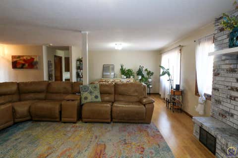 Tiny photo for 2101 Canterbury Rd, Emporia, KS 66801 (MLS # 243915)