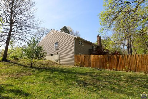 Tiny photo for 2101 Canterbury Rd, Emporia, KS 66801 (MLS # 243915)