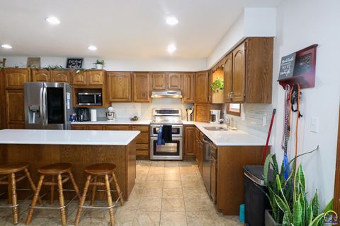 Tiny photo for 2101 Canterbury Rd, Emporia, KS 66801 (MLS # 243915)