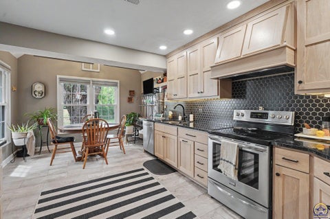 Tiny photo for 4009 Vintage Ct, Lawrence, KS 66047 (MLS # 246485)