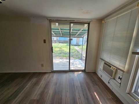 Tiny photo for 221 E Lincoln St, Madison, KS 66860 (MLS # 243813)