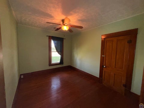 Tiny photo for 437 Whiting St, Whiting, KS 66552 (MLS # 246418)