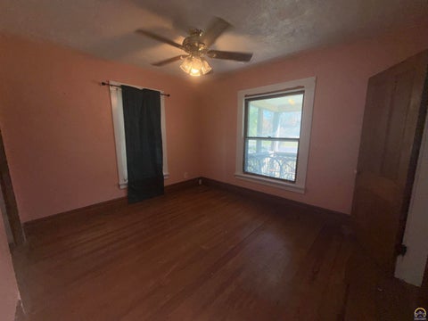 Tiny photo for 437 Whiting St, Whiting, KS 66552 (MLS # 246418)