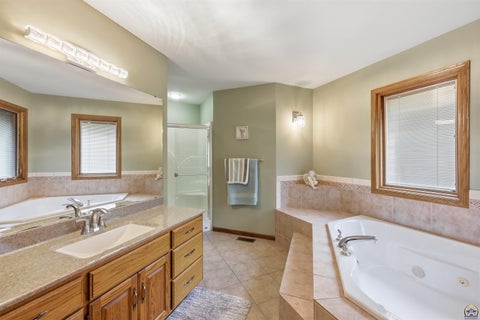 Tiny photo for 2315 SE Cuvier St, Tecumseh, KS 66542 (MLS # 245720)