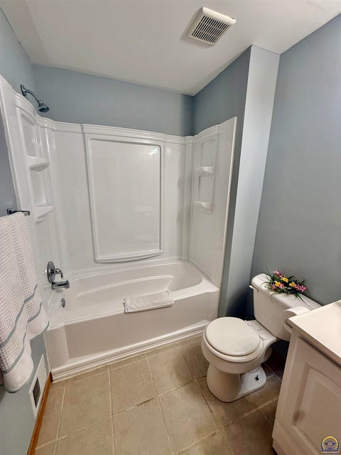 Tiny photo for 33124 W 87th Terrace, De Soto, KS 66018 (MLS # 246097)