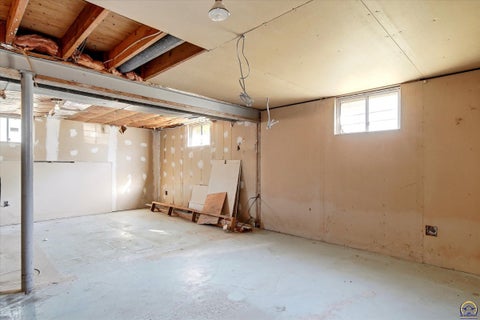 Tiny photo for 3112 SE Wisconsin Ave, Topeka, KS 66605 (MLS # 246844)