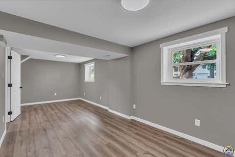 Tiny photo for 5108 SW 33rd St, Topeka, KS 66614 (MLS # 245912)