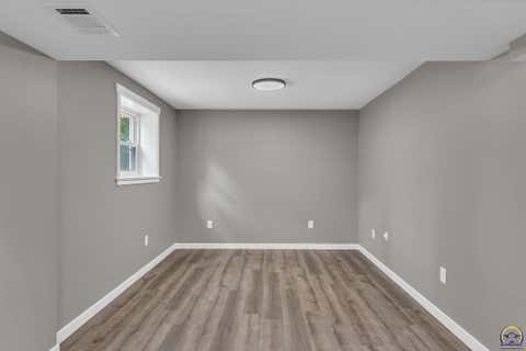 Tiny photo for 5108 SW 33rd St, Topeka, KS 66614 (MLS # 245912)