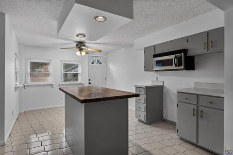 Tiny photo for 1339 SW High Ave, Topeka, KS 66604 (MLS # 245288)