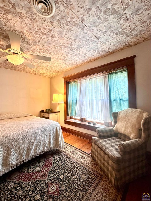 Tiny photo for 605 N Columbia St, Council Grove, KS 66846 (MLS # 245015)